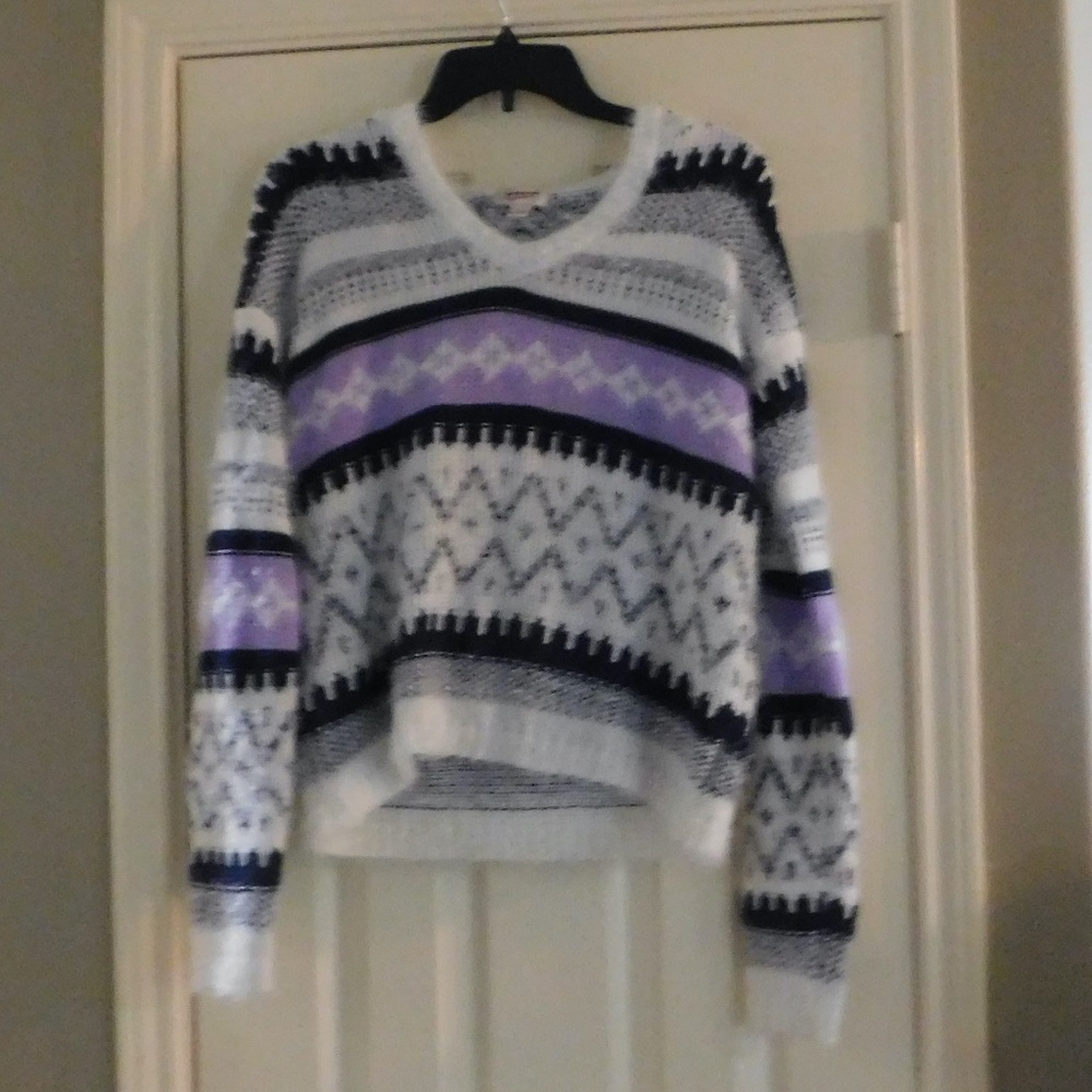 Arizona Jean Co. Junior Sweater
